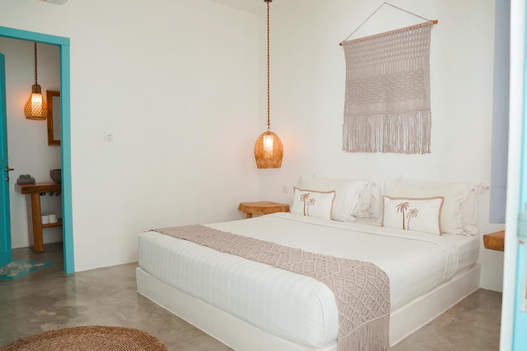 Seaesta Komodo Hostel & Hotel Лабуан-Баджо Екстер'єр фото